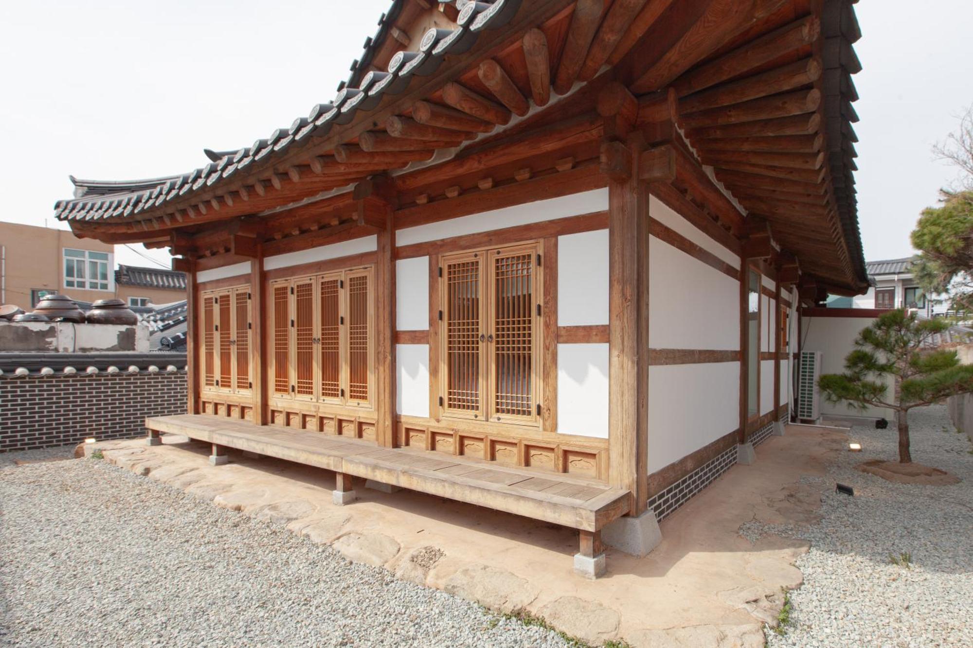 Cheong-Yeon, The Korean Traditional House Hanok In Jeonju Hanok Village 外观 照片